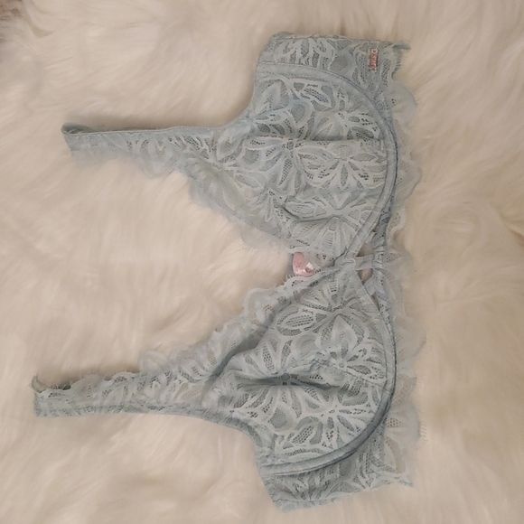 Victoria's Secret PINK Unlined Lace Bralette - Picture 1 of 13